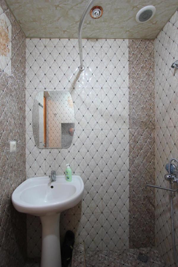 Amiryan Street 1 Bedroom Deluxe Apartment With Balcony Am104 Jereván Kültér fotó